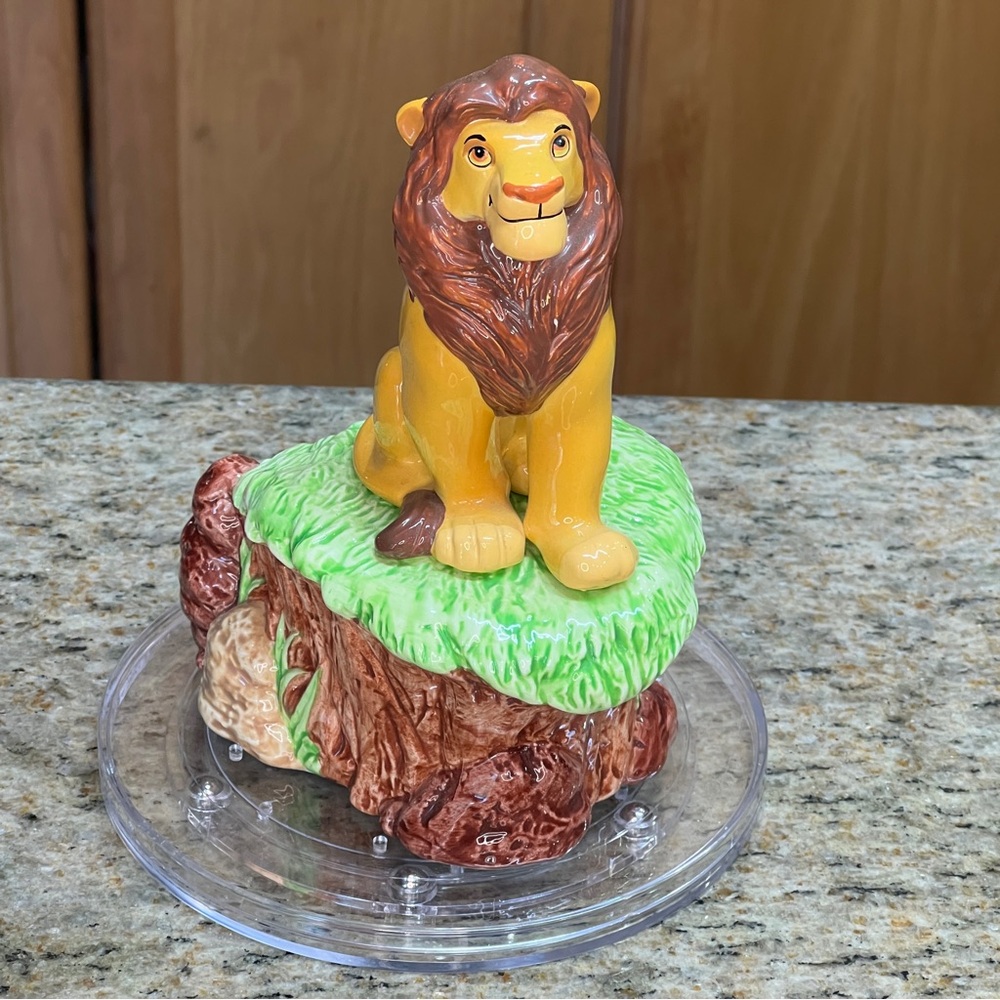 1994 Disney Lion King Simba Musical Ceramic Figurine Plays “The Circle of Life”